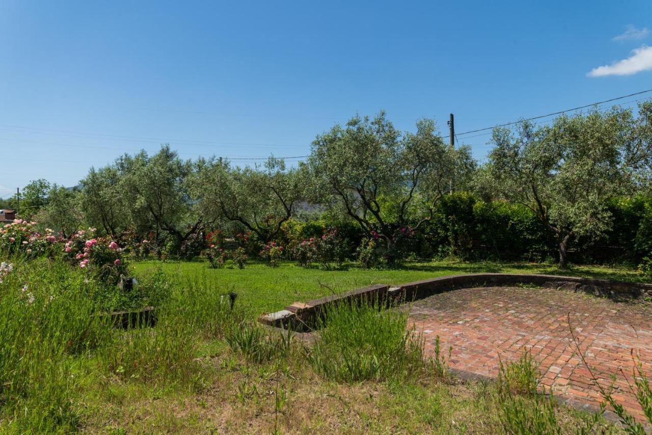Locanda La Valle Castelnuovo Magra Kültér fotó